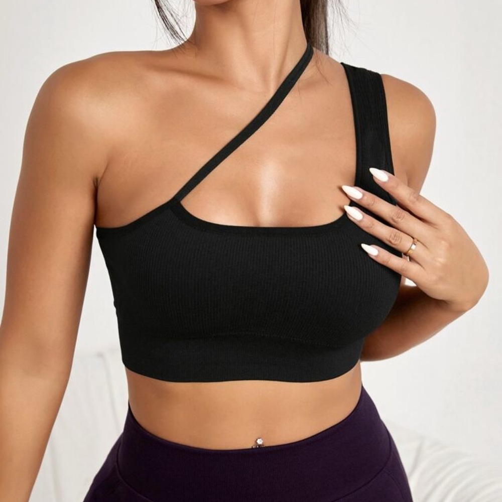 Black One-Shoulder Ribbed Crop Top